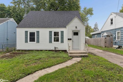 718 N Van Buren, Mason City, IA, 50401 | Card Image