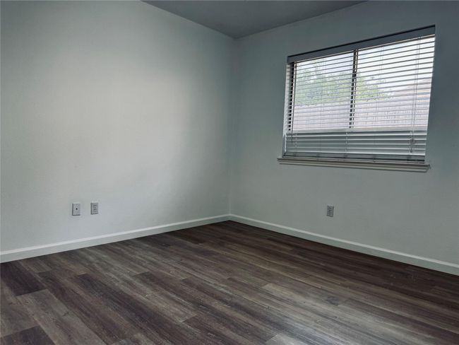 10403 N Shadowdale Dr, Home with 3 bedrooms, 2 bathrooms and null parking in Houston TX | Image 16