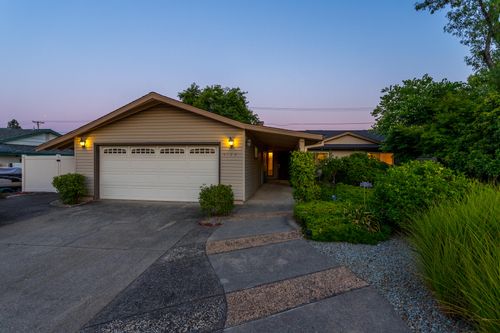 4125 Oro St, Redding, CA, 96001-2935 | Card Image