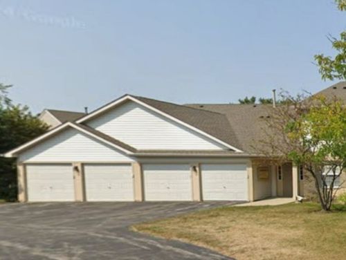 4-1303 N Red Oak Cir, Round Lake Beach, IL, 60073-4697 | Card Image