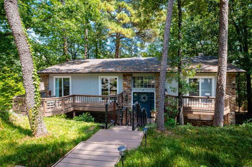 1 Janwood Dr, Little Rock, AR, 72227-5830 | Card Image