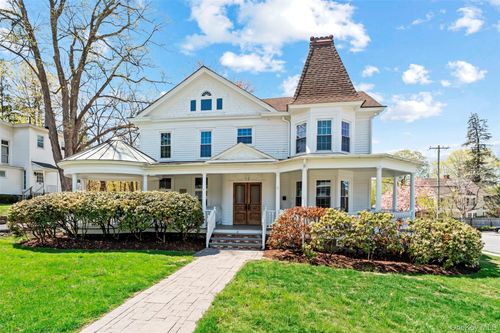 1-12 Oakland Ave, Warwick, NY, 10990-1557 | Card Image
