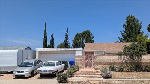 20129 Drasin Dr, Canyon Country, CA, 91351-1015 | Card Image