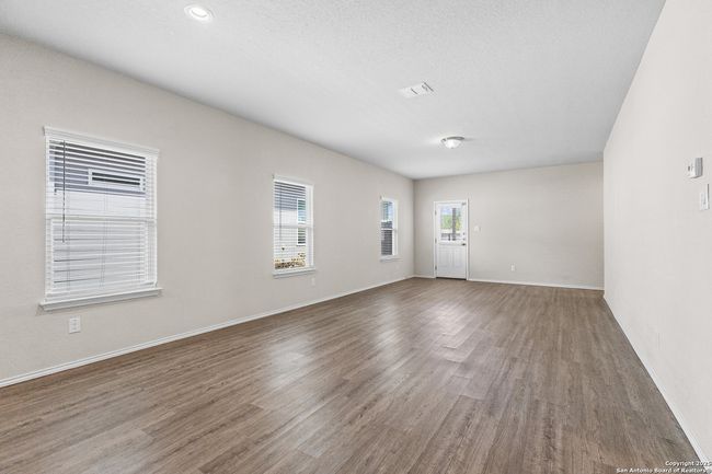 7175 Lunar Eclipse, House other with 3 bedrooms, 2 bathrooms and null parking in Converse TX | Image 8