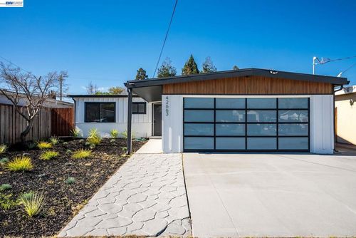 42663 Hamilton Way, Fremont, CA, 94538-5534 | Card Image