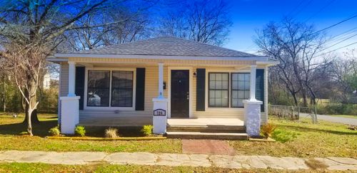 724 S Main, Benton, AR, 72015-4342 | Card Image