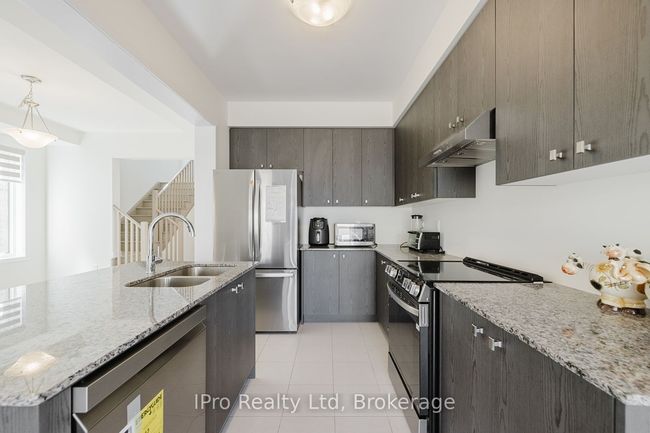 11 Moss Dr, House other with 4 bedrooms, 3 bathrooms and 1 parking in Cambridge ON | Image 26