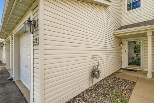 728 Cobblestone Way, Shakopee, MN, 55379-4468 | Card Image
