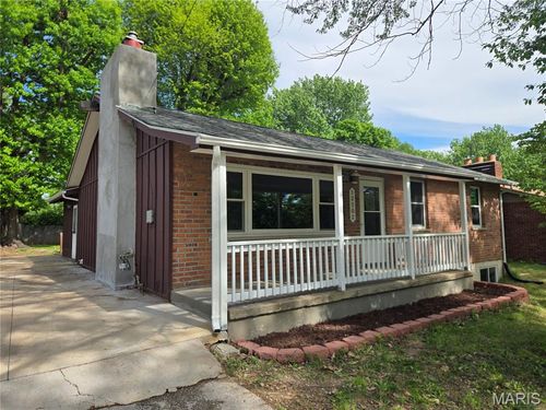 12102 Mckelvey Rd, Maryland Heights, MO, 63043-1240 | Card Image