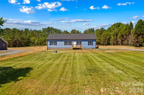 6040 Bridges St, Catawba, NC, 28609-9508 | Card Image