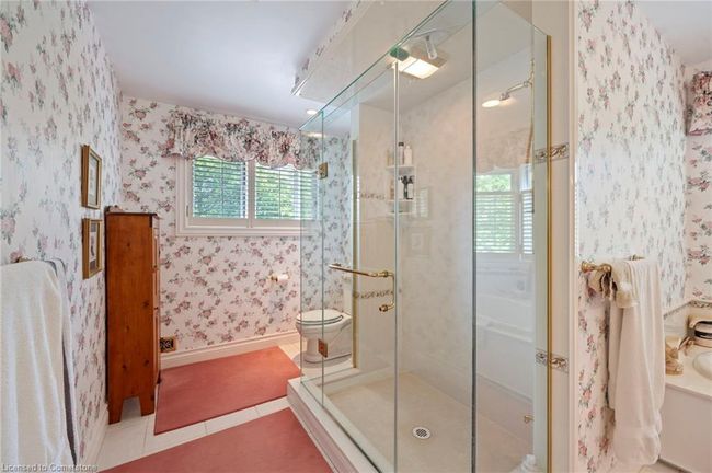 402 Progreston Rd, House other with 2 bedrooms, 4 bathrooms and 14 parking in Carlisle ON | Image 30