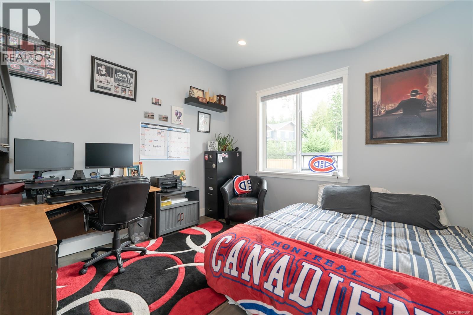 Residential in Cobble Hill 5