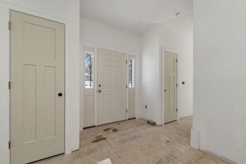 8 Wiley Hill Rd, Londonderry, NH, 03053-3108 | Card Image