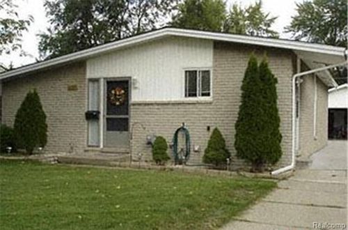 8783 Lozen Dr, Sterling Heights, MI, 48313-4845 | Card Image