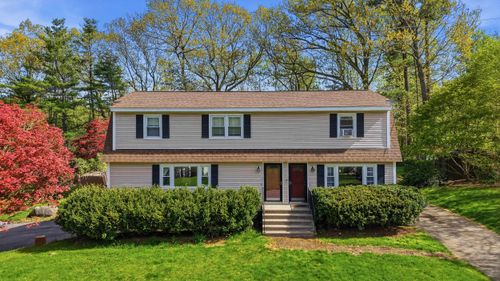 b-14 Auburn St, Plaistow, NH, 03865-2701 | Card Image