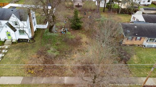 938 Northwood St Ne, Grand Rapids, MI, 49505-3702 | Card Image