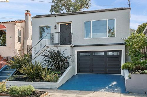 4001 Nevil St, Oakland, CA, 94601-3825 | Card Image