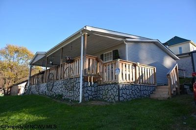 202 Brooklyn Avenue, House other with 3 bedrooms, 2 bathrooms and 3 parking in Weston WV | Image 2