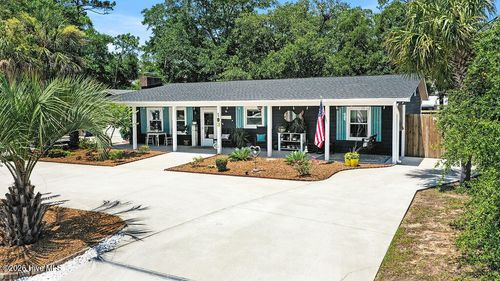 103 Nw 25th St, Oak Island, NC, 28465-7514 | Card Image