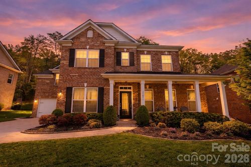11454 Cedarvale Farm Pkwy, Midland, NC, 28107-9315 | Card Image