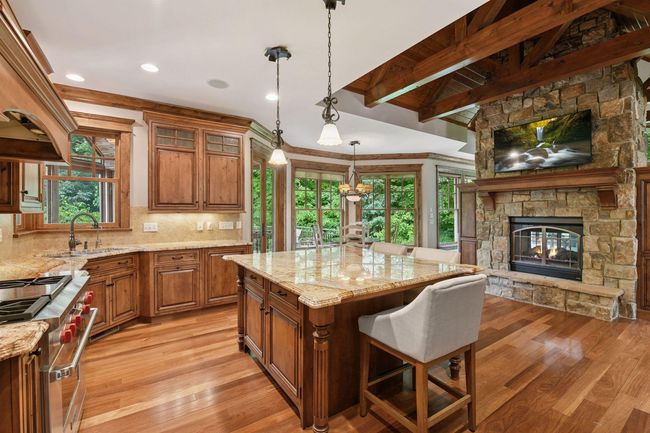 1904 Linner Rd, House other with 4 bedrooms, 5 bathrooms and null parking in Wayzata MN | Image 13