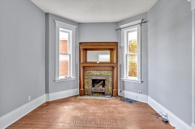 293 Dalhousie St, Home with 5 bedrooms, 3 bathrooms and 4 parking in Peterborough ON | Image 10