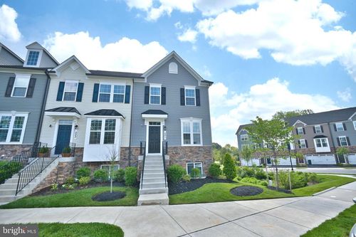 221 Edwin Rd, FREDERICK, MD, 21702-1678 | Card Image