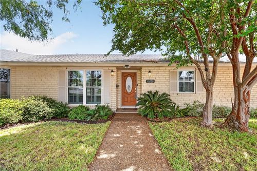 6818 Sahara Dr, Corpus Christi, TX, 78412-3741 | Card Image