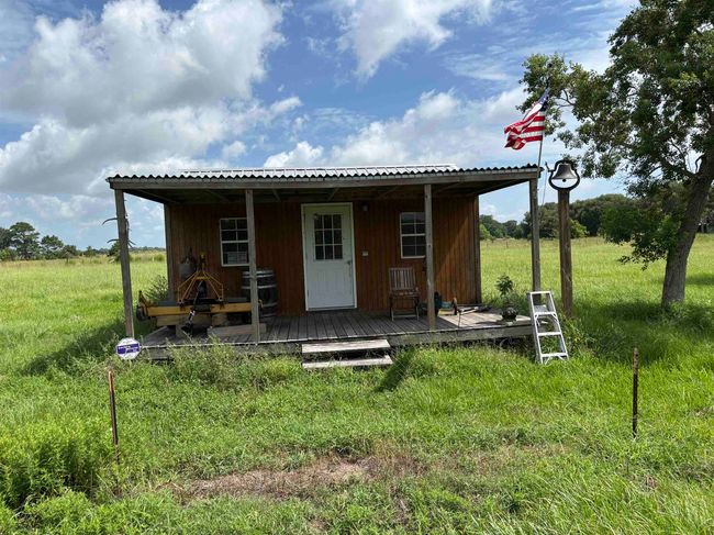 20490 Englin Rd, Home with 0 bedrooms, 0 bathrooms and null parking in Winnie TX | Image 7