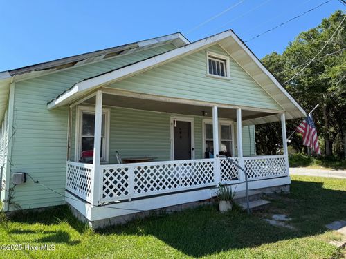 505 Third St N, Carolina Beach, NC, 28428-4867 | Card Image