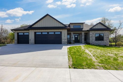 170 Pleasant Hill Drive Nw, Swisher, IA, 52338 | Card Image