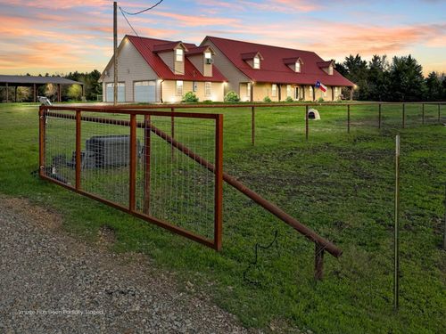 12488 Eastline Rd, Trenton, TX, 75490-1512 | Card Image