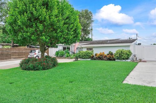 6610 Branch St, Hollywood, FL, 33024-5703 | Card Image