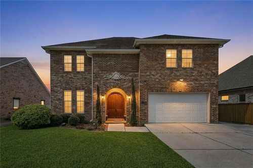 1109 Lake Frances Dr, Gretna, LA, 70056-8318 | Card Image