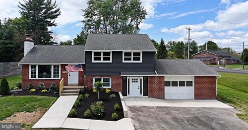 1554 Park Dr, Jamison, PA, 18929-1612 | Card Image