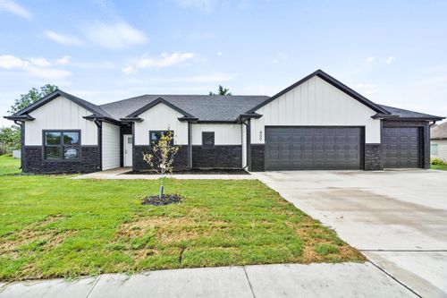 400 Eagle Lake Dr, ASHLAND, MO, 65010-1184 | Card Image