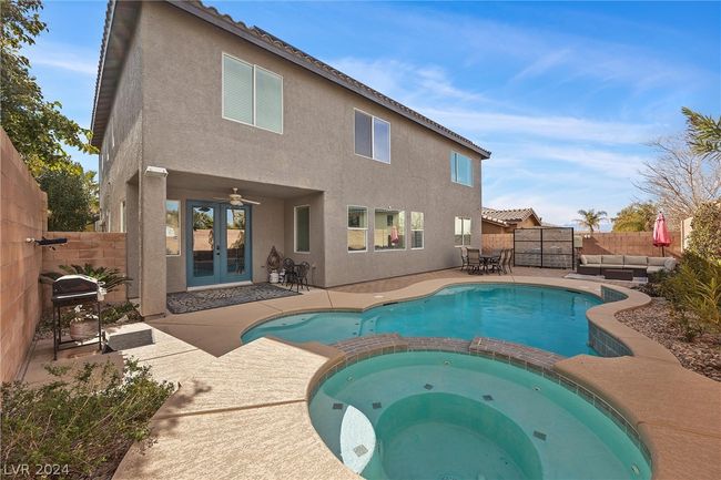 2738 Carolina Blue Avenue, House other with 6 bedrooms, 3 bathrooms and null parking in Henderson NV | Image 4