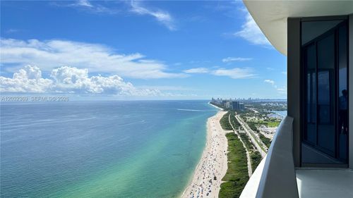 3804-15701 Collins Ave, Sunny Isles Beach, FL, 33160-5431 | Card Image