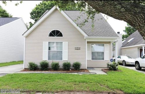 354 Bells Ferry Dr, Biloxi, MS, 39531-2257 | Card Image