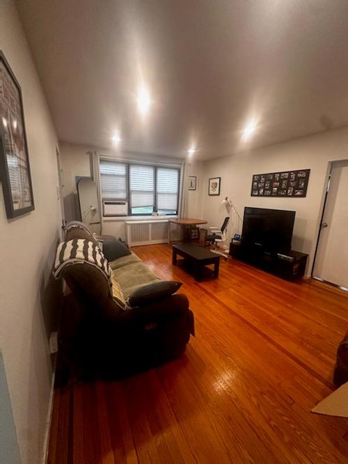 apt-1f-141 Wyckoff Pl, Woodmere, NY, 11598-2115 | Card Image