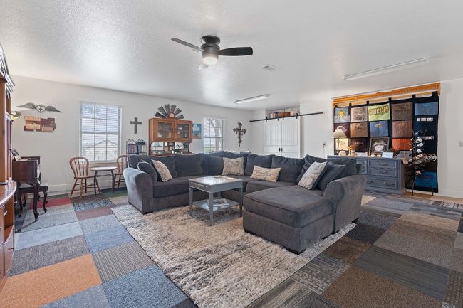 313 First Down Dash, House other with 4 bedrooms, 2 bathrooms and 6 parking in Burnet TX | Image 17