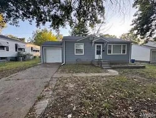 10130 Newbold Dr, Saint Louis, MO, 63137-2028 | Card Image