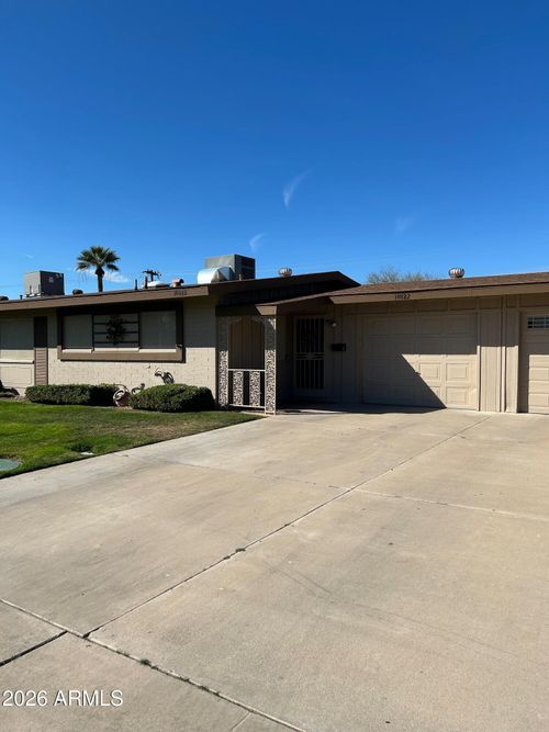 10022 W Lakeview Circle N, Sun City, AZ, 85351 | Card Image