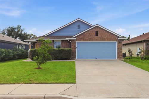 13804 Sierra Wind Ln, Elgin, TX, 78621-3058 | Card Image