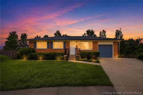 1022 Spicewood Plaza, Jeffersonville, IN, 47129 | Card Image