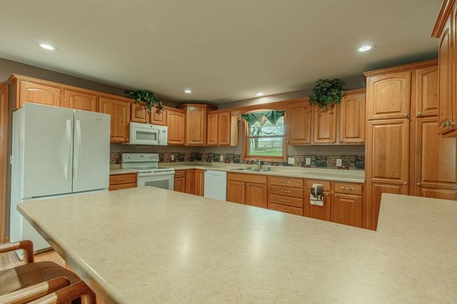 5995 Section Line Road, House other with 5 bedrooms, 3 bathrooms and null parking in RIDGEWAY WI | Image 12
