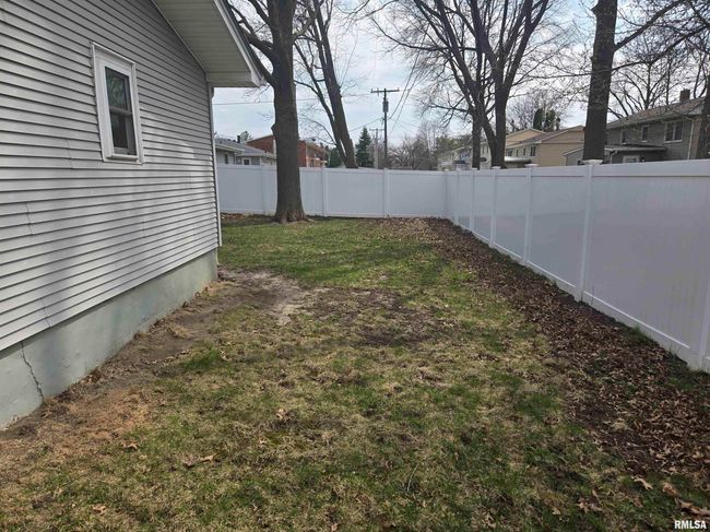 502 N 5 Th St, House other with 3 bedrooms, 1 bathrooms and null parking in Eldridge IA | Image 40