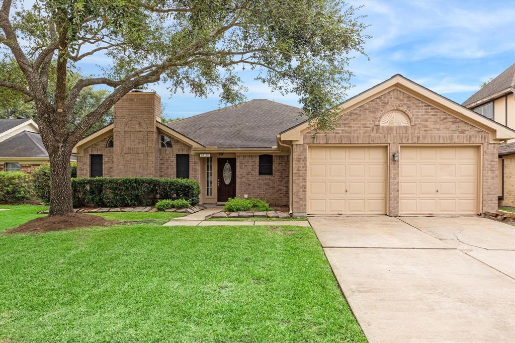 Lotus Dr, Pearland, TX 77584