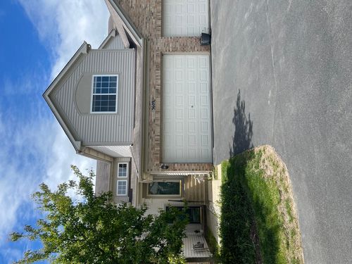 3609 Roanoke Ave, Carpentersville, IL, 60110-3611 | Card Image