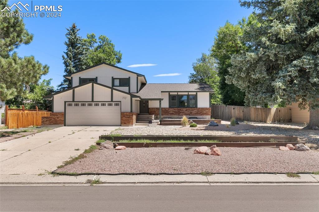 Bishop Dr, Colorado Springs, CO 80918